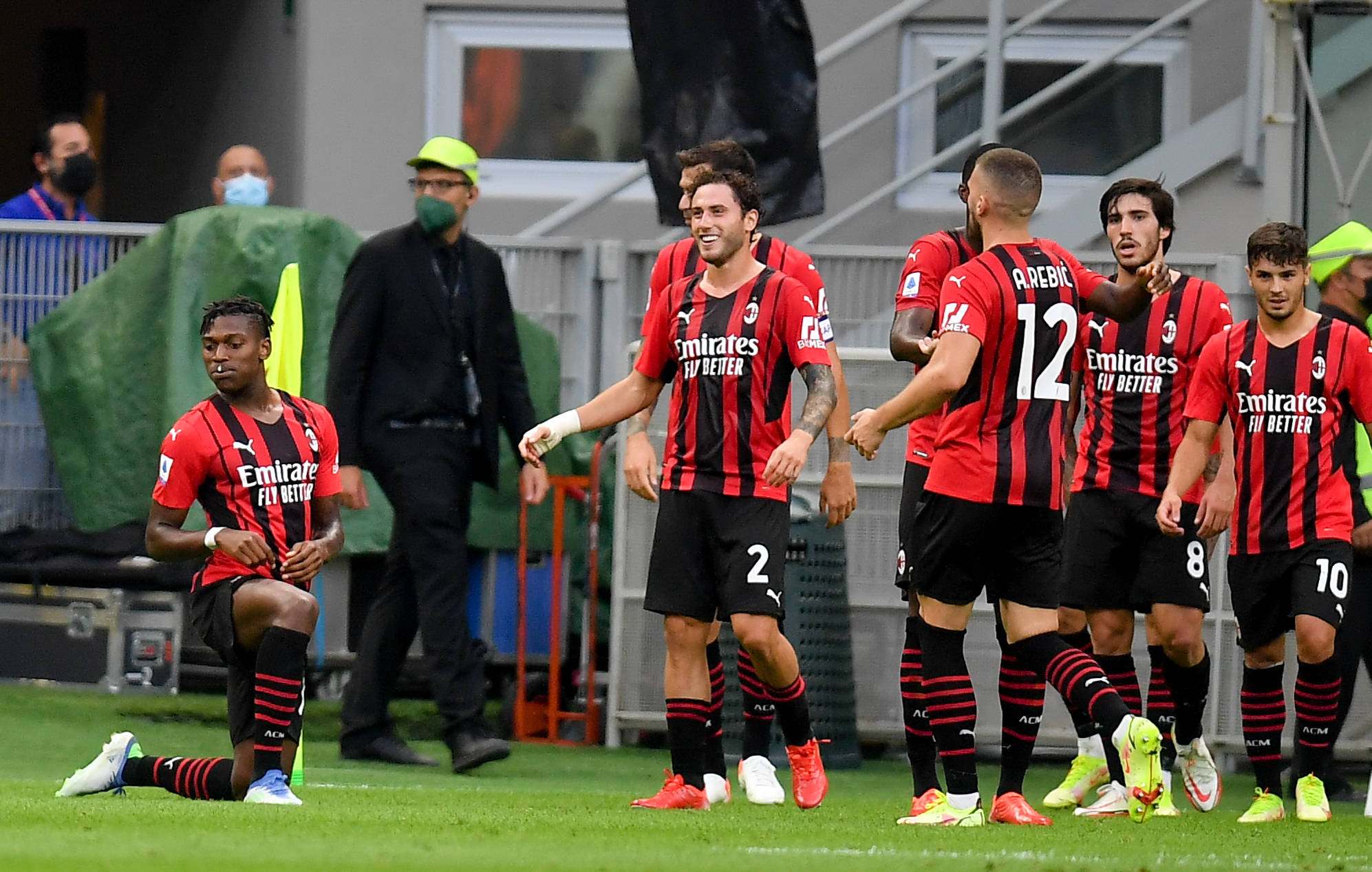 2025中超联赛各队排名折线图