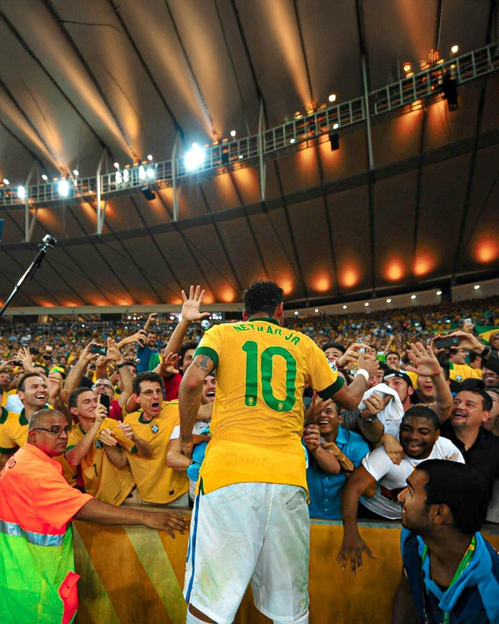 2026年F1全阵容敲定！角田裕毅降为储备车手，哈贾尔晋升搭档维斯塔潘