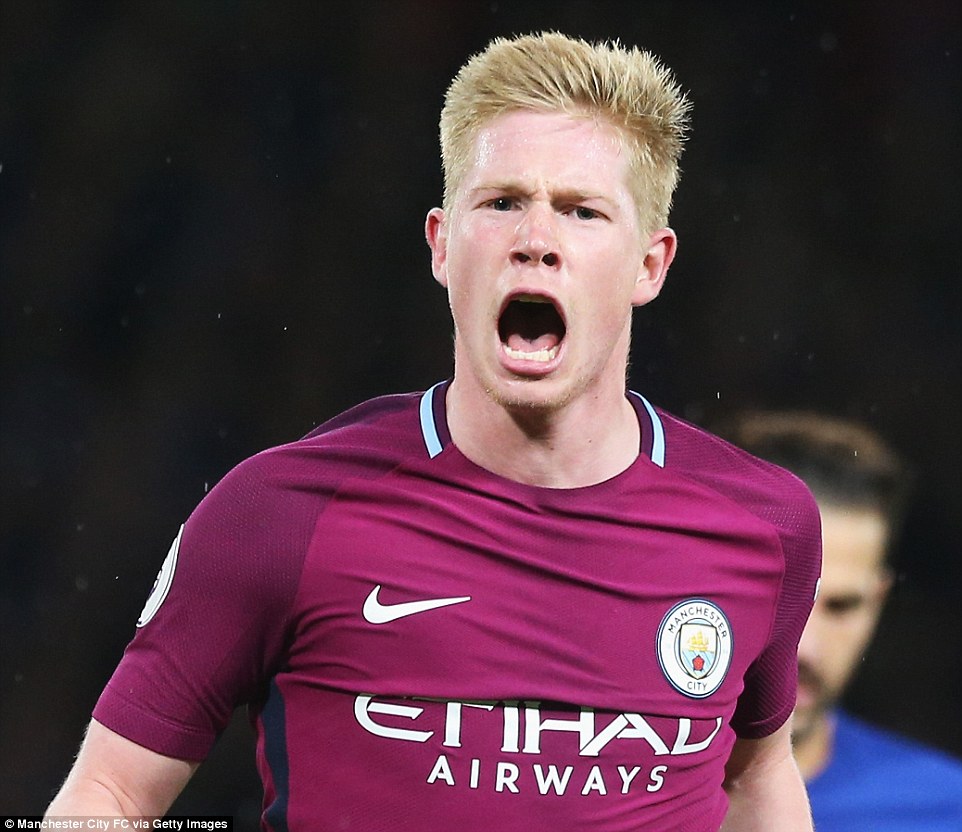 字母哥仅打3分钟伤退！雄鹿多点开花完成18分逆转捍卫主场